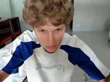 Chaturbate Live Porn of maxim_burn