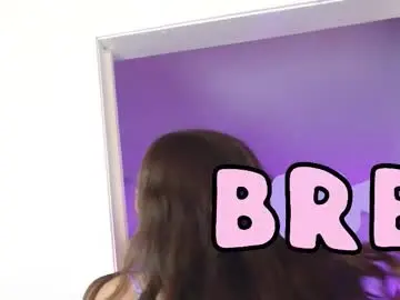 Chaturbate Live Sex of mia_nevaeh