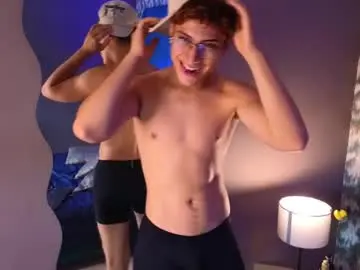 Chaturbate Free Porn Cam of aaron_eze