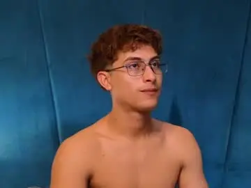 Chaturbate Watch Live Sex Cams of aaron_eze