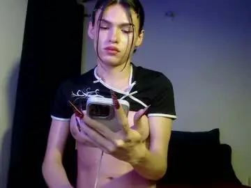 Chaturbate Adult Video Chat of alice_m00nn