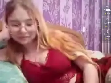 Chaturbate Live Sex Cam of elenacastellani