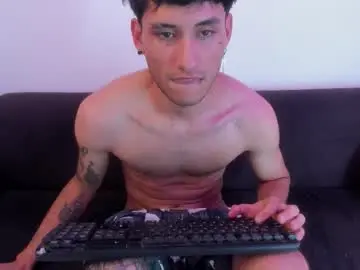 Chaturbate Adult Webcam of henrik_senn