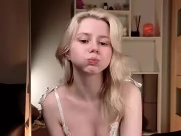 Chaturbate Watch Live Sex Cams of hi_popsy