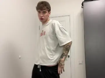 Chaturbate Watch Live Sex Cams of kevin_martin8