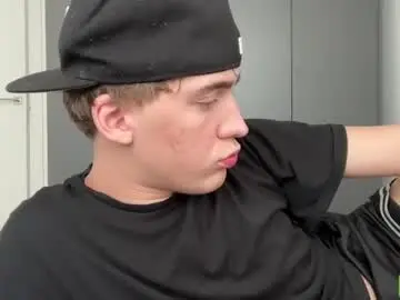 Chaturbate Sex Cam of kevin_martin8