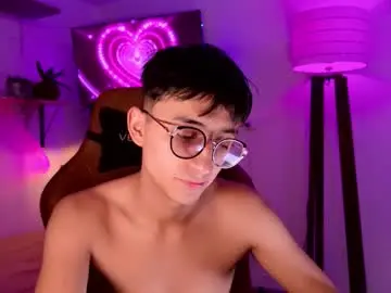 Chaturbate Live Sex Cam of mr_evan1