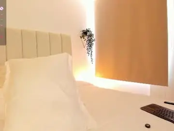Chaturbate Live Sex Cam of sarah_jacobbs