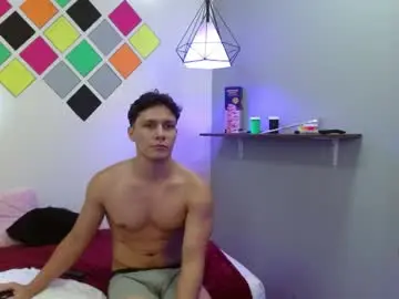 Chaturbate Live Sex Cam of zayn_clausen