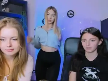 Chaturbate Best live sex cam show of caroline_honeyy