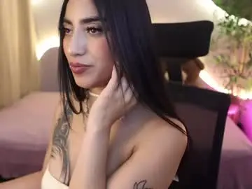 Chaturbate Nude Webcam of emma_lirys