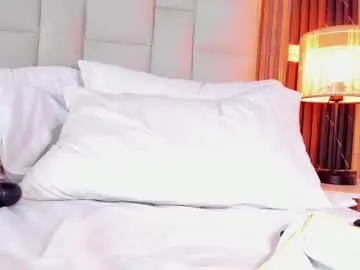 Chaturbate Live Sex Cam of nicolqueen_