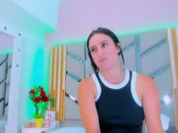 Chaturbate Live Sex Cam of isa_bluee