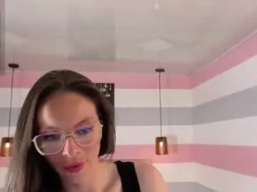 Chaturbate Live Porn of karla_petit_
