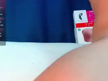 Chaturbate Free Live Porn of laura_sweet7