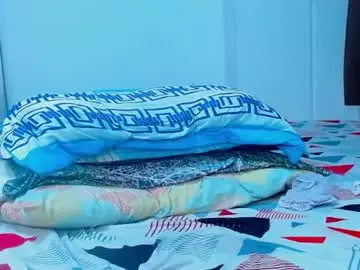 Chaturbate Sex Cam of sofiamooon_