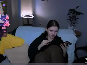 Chaturbate Live Sex Cam of dilara_xbaby