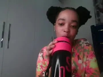 Chaturbate Adult Webcams of sexymel022