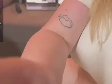 Chaturbate Free Live Porn of cutiejulie_
