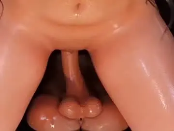 Chaturbate Free Porn Cam of mialaurence_