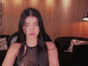 Chaturbate Free Live Porn of mialaurence_