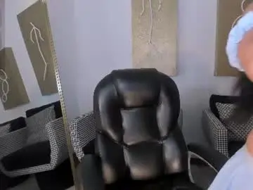 Chaturbate Sex Cam of mialaurence_