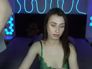 Chaturbate Live Sex Cam of vikki_and_george