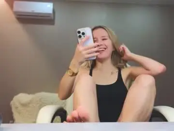 Chaturbate Free Live Porn of marietta__castro
