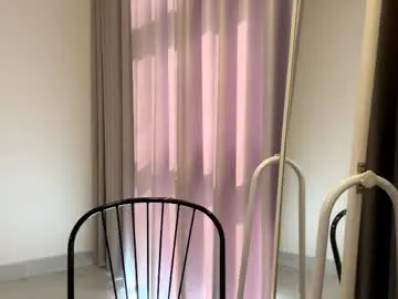 Chaturbate Live Sex Cam of tishascaife