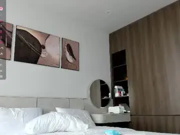 Chaturbate Watch Live Sex Cams of wow__lina