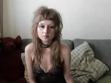 Chaturbate Live Sex Cam of kortny_yo
