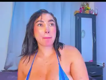 Chaturbate Live Sex Cam of lunamontiel_