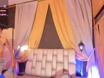 Chaturbate Best live sex cam show of yeidonn