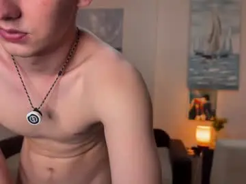 Chaturbate Live Sex Cam of friday_gay_dude