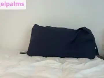 Chaturbate Live Sex Cam of kikibae2