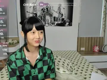 Chaturbate Live Sex Cam of little_yena