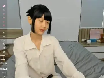 Chaturbate Sex Cam of little_yena