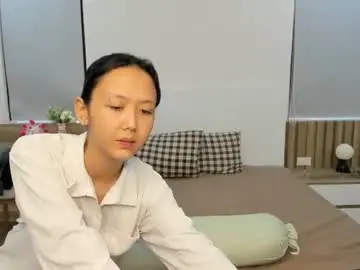 Chaturbate Live Porn of little_yena
