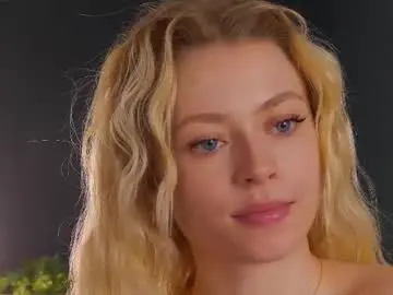 Chaturbate Live Sex Cam of mozaly