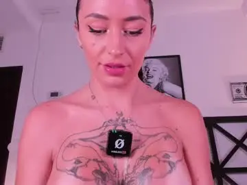 Chaturbate Adult Video Chat of erikabee