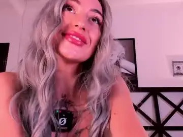 Chaturbate Live Sex Cam of erikabee
