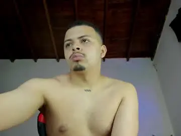 Chaturbate Nude Webcam of mathew_hot21