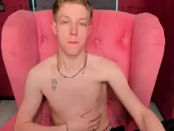 Chaturbate Live Sex Cam of dylan_norton