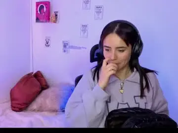 Chaturbate Watch Live Sex Cams of emily_lindey_