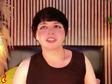 Chaturbate Live Sex Cam of hiddenhotcake