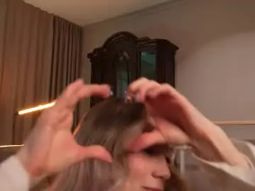 Chaturbate Nude Webcam of aurora_the_ballerina