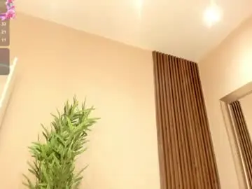 Chaturbate Live Sex Cam of frida_kiroga