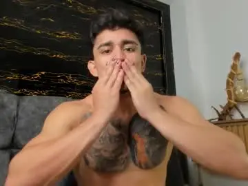 Chaturbate Best live sex cam show of logan_griffin