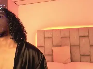 Chaturbate Adult Webcam of lucacruz_