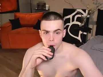 Chaturbate Sex Cam of simonwnl